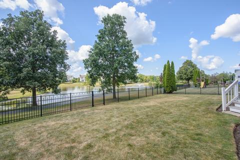 11 Gillingham Ct, Algonquin, IL 60102 photo 3