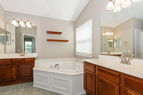 11 Gillingham Ct, Algonquin, IL 60102 photo 24