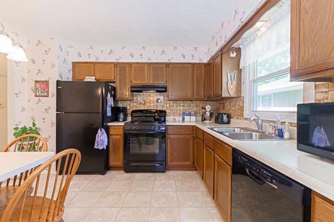 1718 Braden Dr, Normal, IL 61761 photo 17