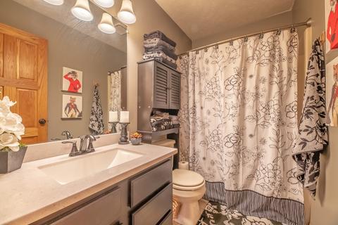 1607 Tompkins Dr, Normal, IL 61761 photo 25