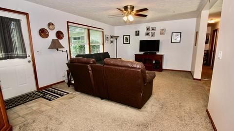 203 E Wilmington St, Gardner, IL 60424 photo 5