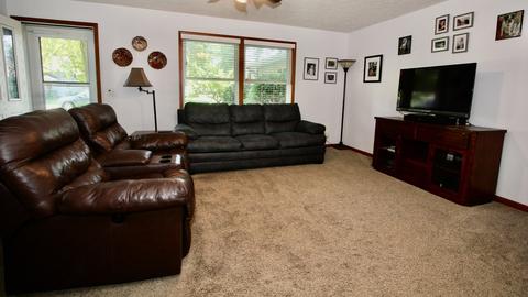 203 E Wilmington St, Gardner, IL 60424 photo 4