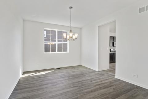 25401 W Ryan Ln, Plainfield, IL 60586 photo 3