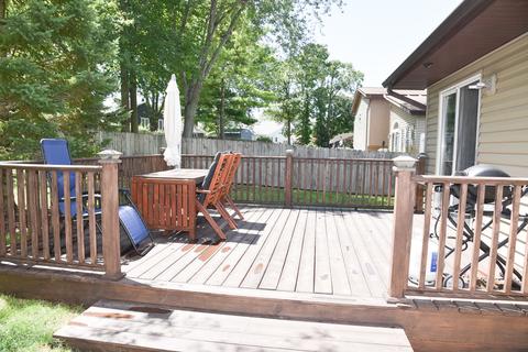 2217 High Point Dr, Lindenhurst, IL 60046 photo 3