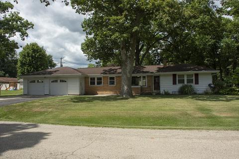 323 Tree Ln, Prophetstown, IL 61277 photo 1