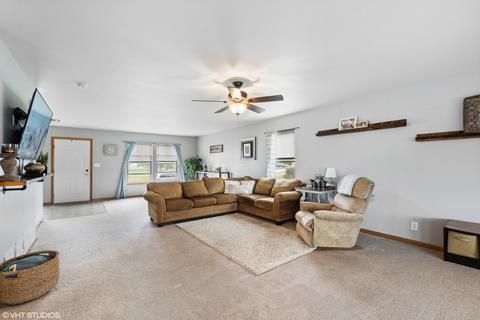 620 Settlement Dr, Maple Park, IL 60151 photo 5