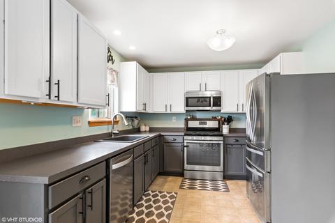 620 Settlement Dr, Maple Park, IL 60151 photo 7