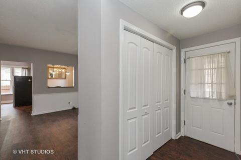 105 Hill Ave, Elgin, IL 60120 photo 15