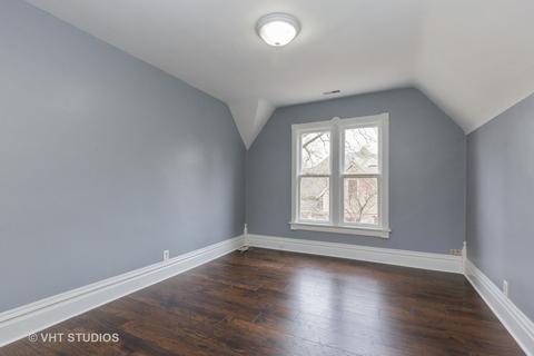 105 Hill Ave, Elgin, IL 60120 photo 17