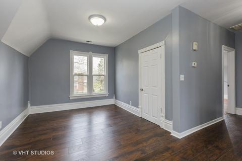 105 Hill Ave, Elgin, IL 60120 photo 16