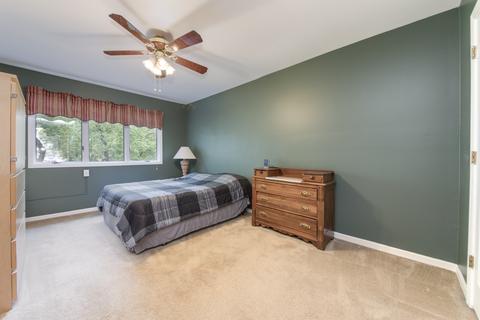 1629 Pebble Beach Dr, Hoffman Estates, IL 60169 photo 13