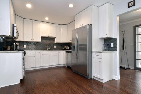 526 State St, Des Plaines, IL 60016 photo 6