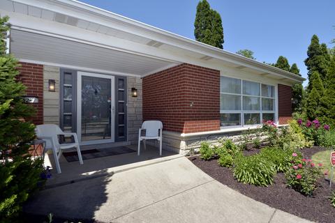 526 State St, Des Plaines, IL 60016 photo 4