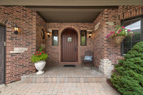 305 Kenmare Dr, Burr Ridge, IL 60527 photo 3