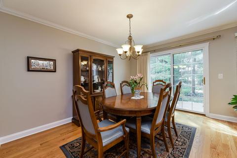 1154 Oakview Dr, Wheaton, IL 60187 photo 5