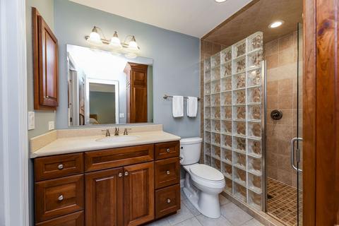 1154 Oakview Dr, Wheaton, IL 60187 photo 12