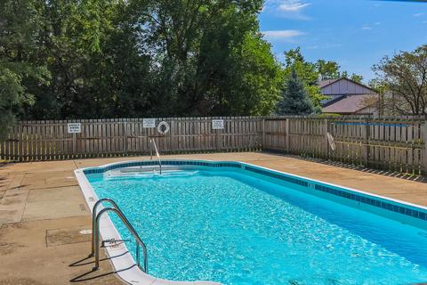 1154 Oakview Dr, Wheaton, IL 60187 photo 22