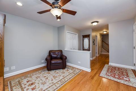 1154 Oakview Dr, Wheaton, IL 60187 photo 9
