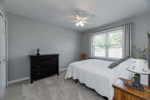 1154 Oakview Dr, Wheaton, IL 60187 photo 14