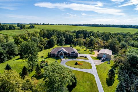 7825 Judd Rd, Pecatonica, IL 61063 photo 3