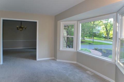 833 Twisted Oak Ct, Algonquin, IL 60102 photo 2