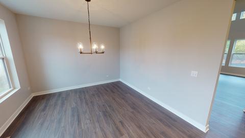 643 Slate Run, Elgin, IL 60124 photo 2