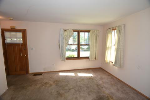 26 W073 Armbrust Ave, Wheaton, IL 60187 photo 3
