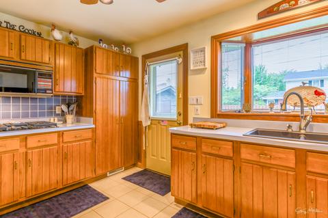 18416 Bock Rd, Lansing, IL 60438 photo 10