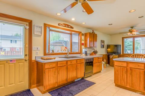 18416 Bock Rd, Lansing, IL 60438 photo 9