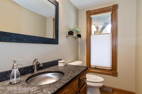 1210 Midwest Ln, Wheaton, IL 60189 photo 20