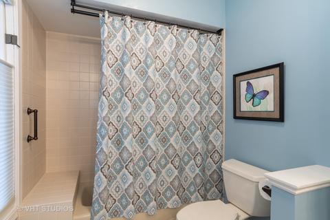1210 Midwest Ln, Wheaton, IL 60189 photo 28