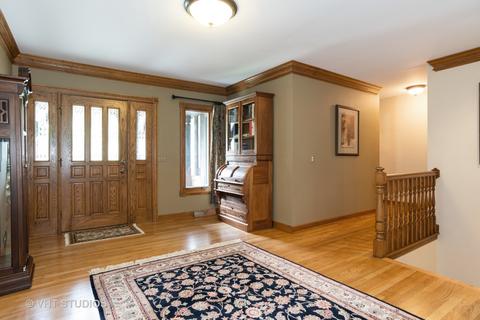 1210 Midwest Ln, Wheaton, IL 60189 photo 5