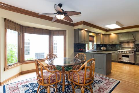 1210 Midwest Ln, Wheaton, IL 60189 photo 16