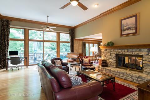 1210 Midwest Ln, Wheaton, IL 60189 photo 6