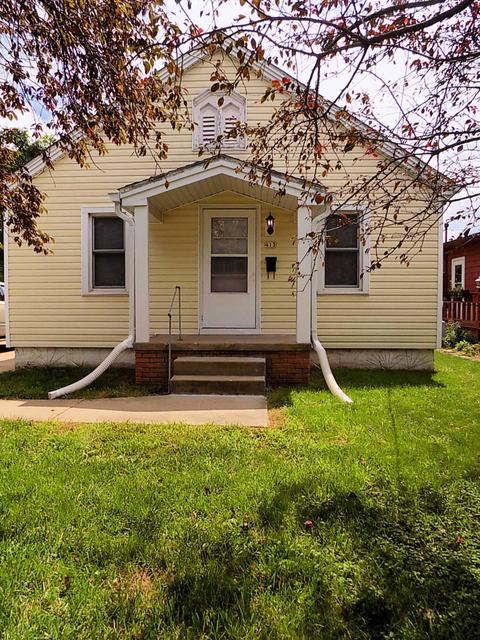 413 E 12th St, Streator, IL 61364 photo 1