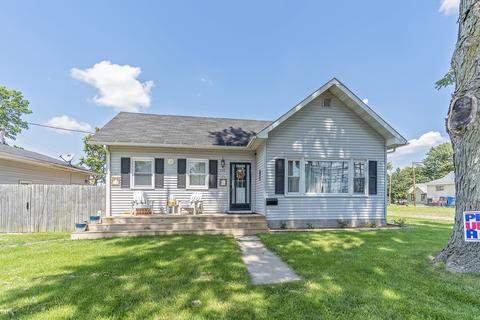 210 Scott St, Chenoa, IL 61726 photo 1