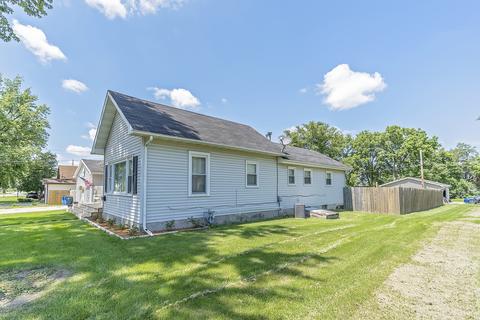 210 Scott St, Chenoa, IL 61726 photo 3
