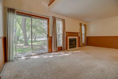 1103 Stillwater Rd, Elgin, IL 60120 photo 4