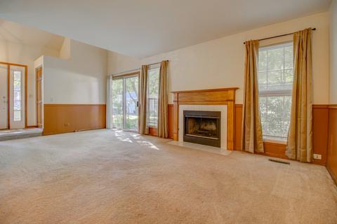 1103 Stillwater Rd, Elgin, IL 60120 photo 5