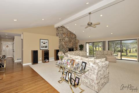 1609 Morgan Trl, Mchenry, IL 60050 photo 3