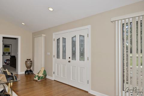 1609 Morgan Trl, Mchenry, IL 60050 photo 2