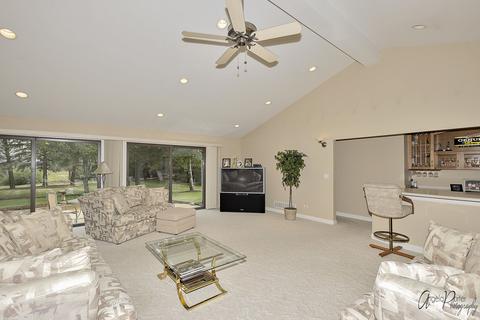 1609 Morgan Trl, Mchenry, IL 60050 photo 4