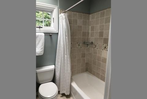 843 S Wheaton Ave, Wheaton, IL 60189 photo 18