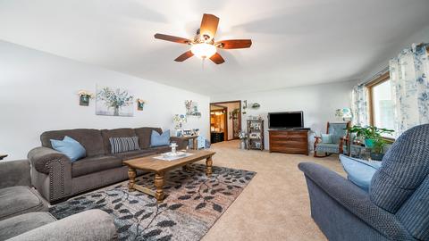 611 E Colden St, Polo, IL 61064 photo 8