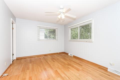 823 Wing St, Elgin, IL 60123 photo 10