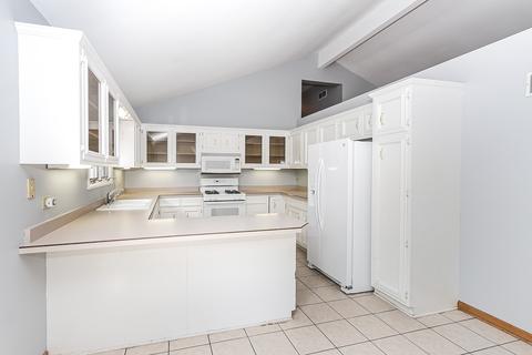 823 Wing St, Elgin, IL 60123 photo 7