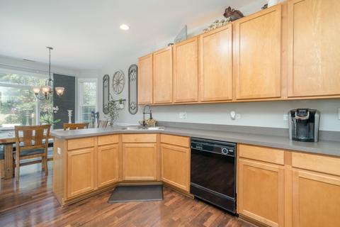 24254 Leski Ln, Plainfield, IL 60585 photo 8