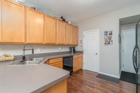 24254 Leski Ln, Plainfield, IL 60585 photo 9