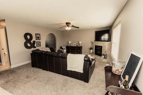 901 Approach Rd, Normal, IL 61761 photo 14
