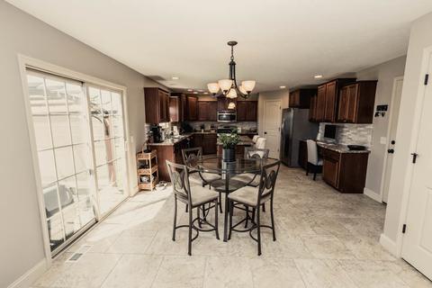 901 Approach Rd, Normal, IL 61761 photo 16